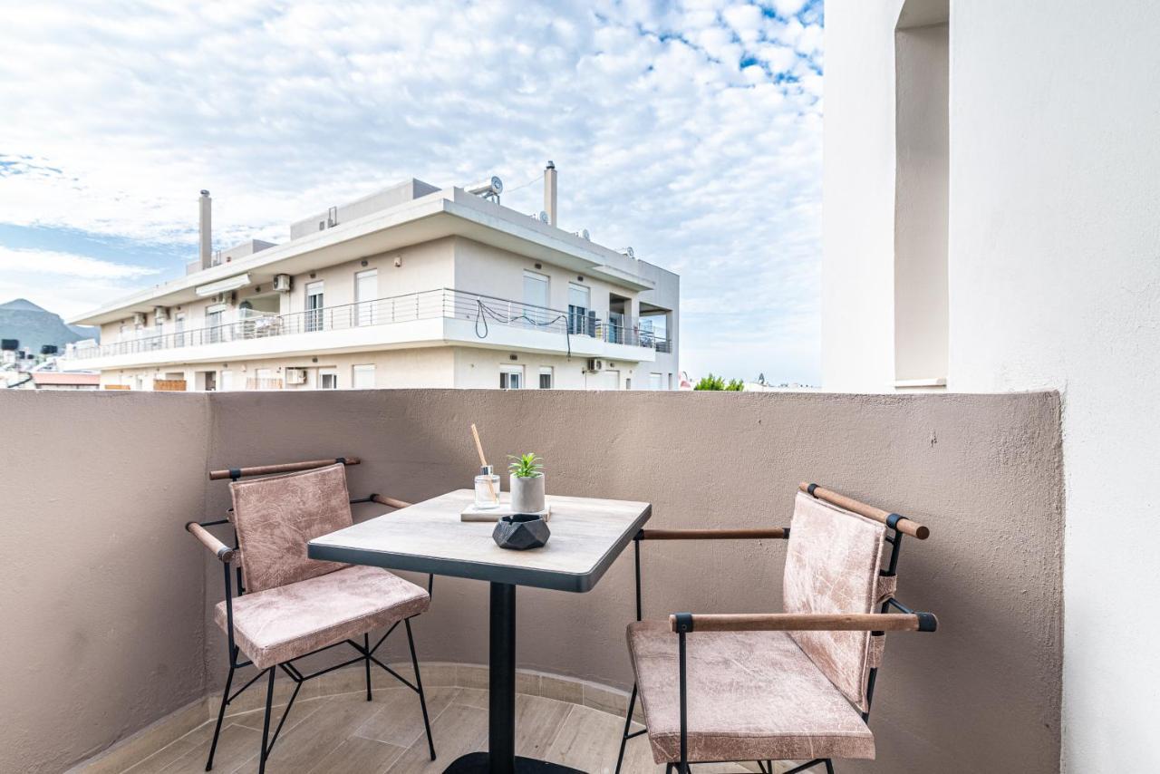 Elegant Suite 1 Near The Beach Gazi Exterior foto