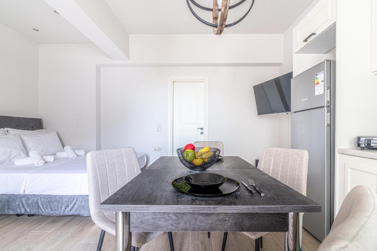Elegant Suite 1 Near The Beach Gazi Exterior foto